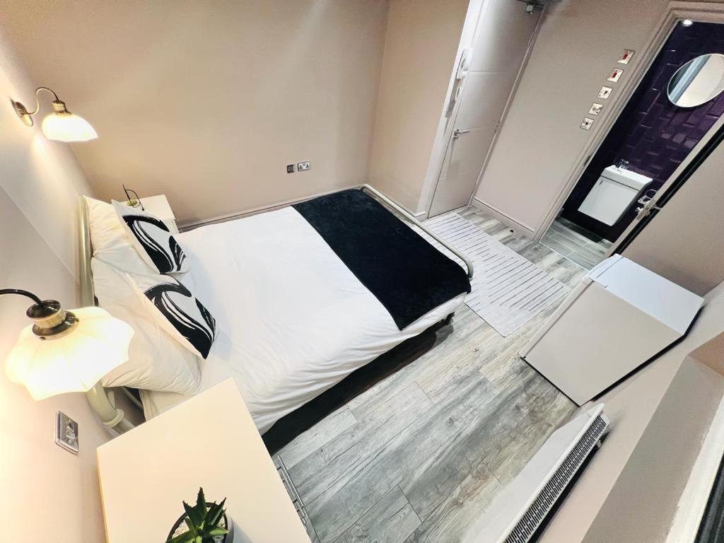 London Crescent House Top Location Ensuites Rooms Great Value 外观 照片