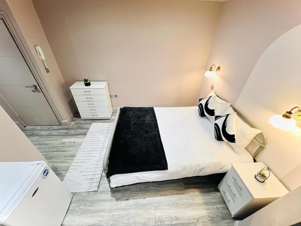 London Crescent House Top Location Ensuites Rooms Great Value 外观 照片